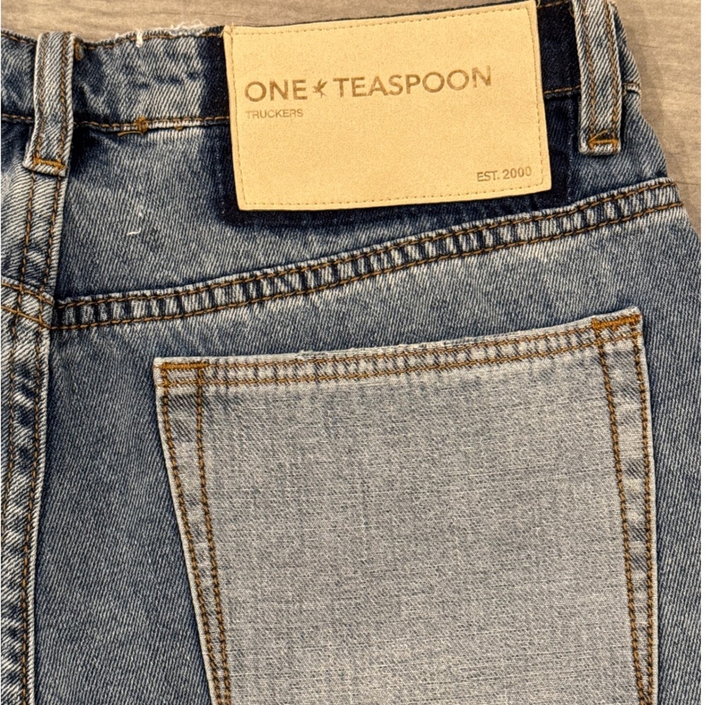 $152 Free People x One Teaspoon Truckers Jeans Texas Blue Denim Women's 27‎